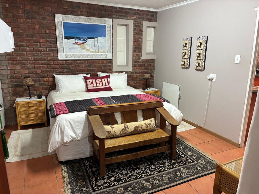 7 Bedroom Property for Sale in Heather Park Western Cape